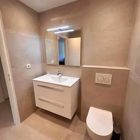 Heraclee Apartment *